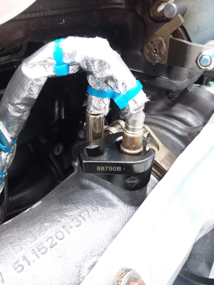 Oxygen & NOx Sensor Socket - International Branded - Image 2